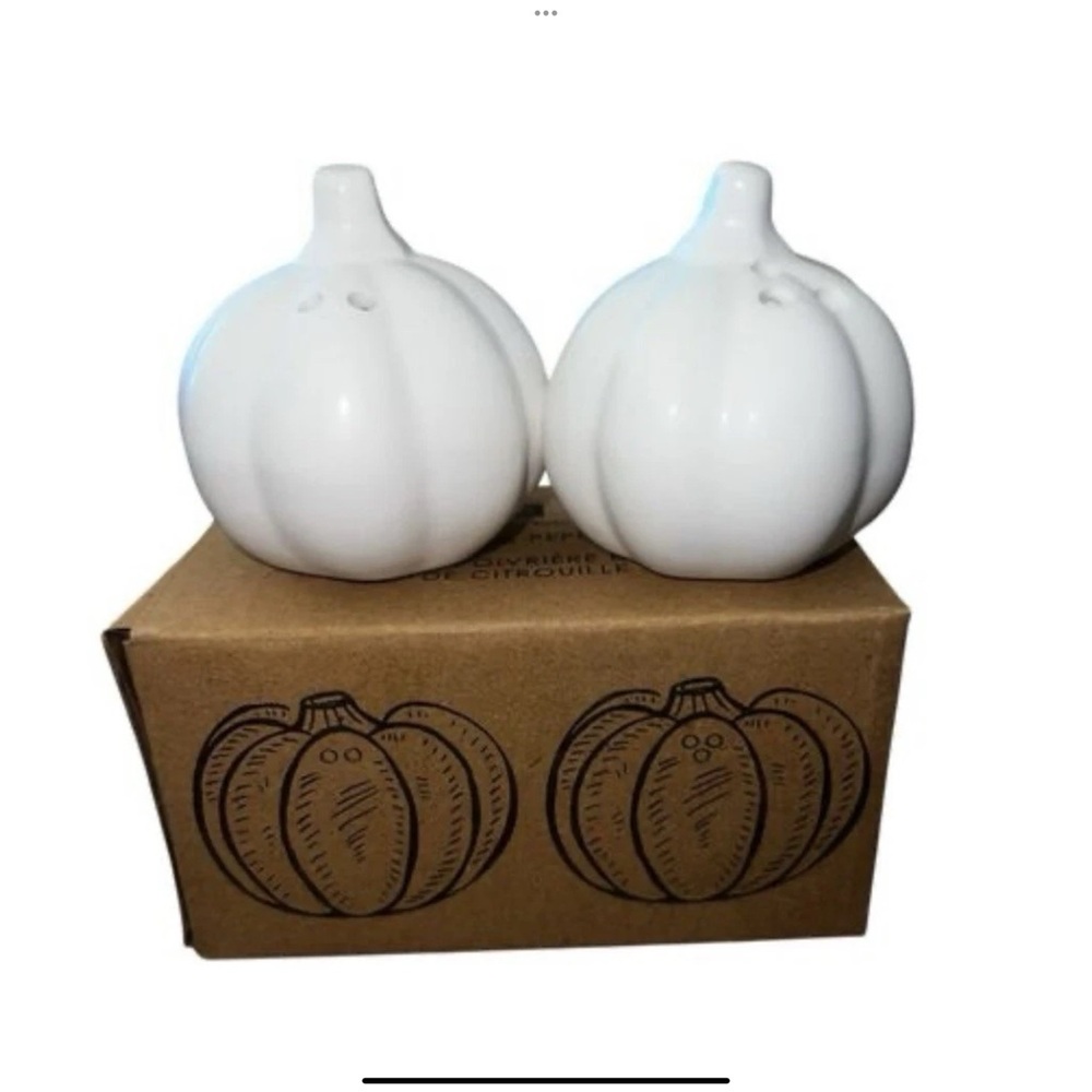 White Pumpkin Ceramic Salt and Pepper Shakers - Talking Tables